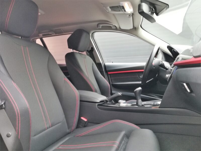 BMW Serie 3 318d Touring Sport Line 2.0 150cv