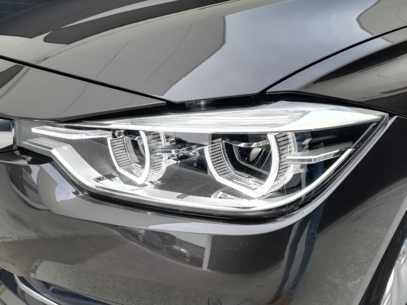 BMW Serie 3 318d Touring Sport Line 2.0 150 cv