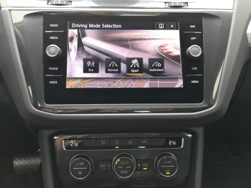 VOLKSWAGEN TIGUAN R-LINE DSG 1.5 TSI 150 CV