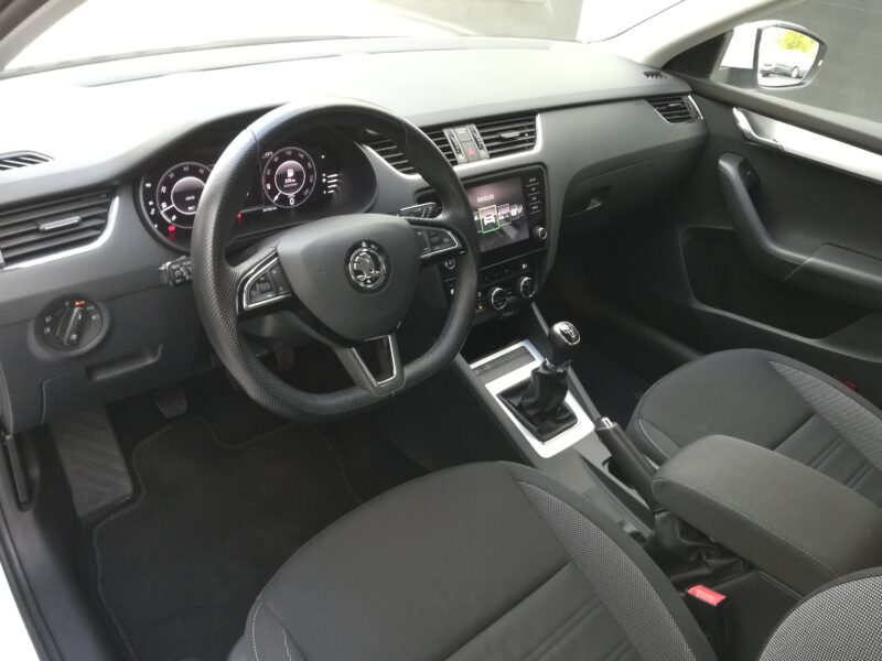 SKODA Octavia Combi Ambition 1.6 TDI 115 cv