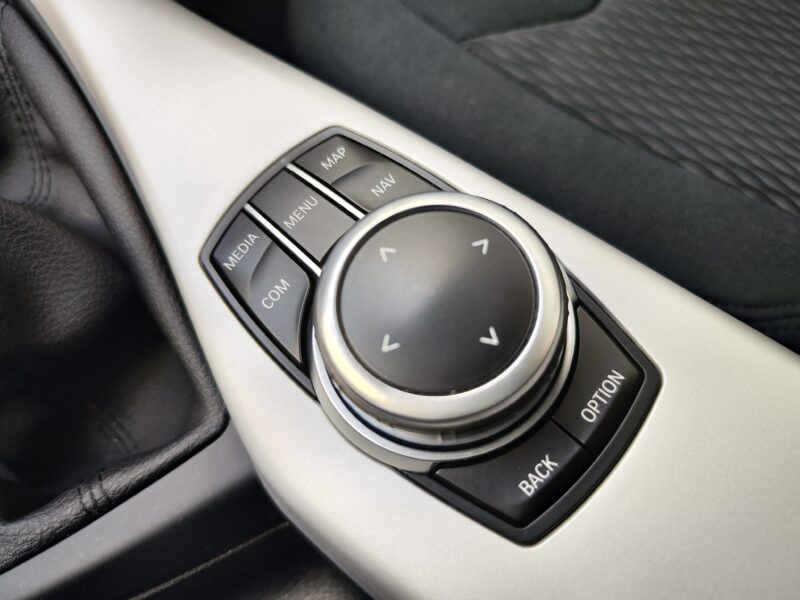 BMW serie 1 116 i 109 CV