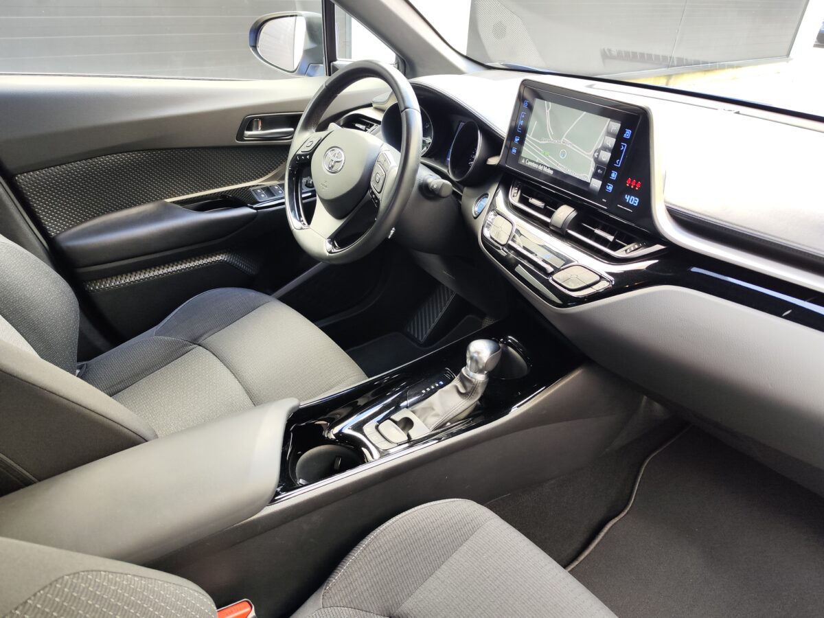 TOYOTA C-HR ADVANCE 1.8 125H