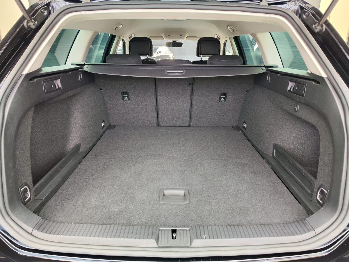 VOLKSWAGEN Passat Variant Advance 1.5 TSI 150 CV