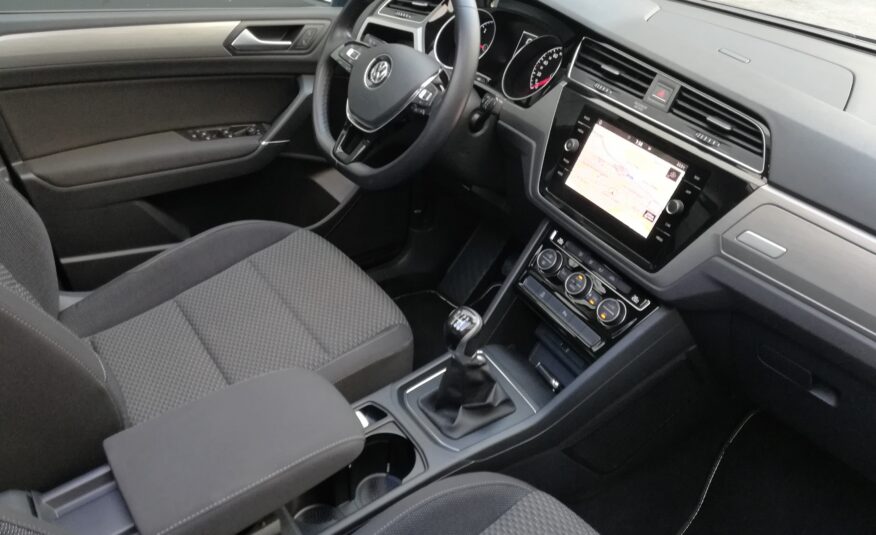 VOLKSWAGEN Touran Advance 2.0 TDI 150 CV