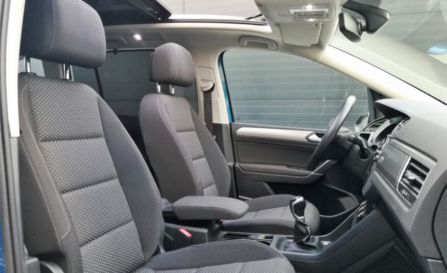 VOLKSWAGEN Touran Advance 2.0 TDI 150 CV