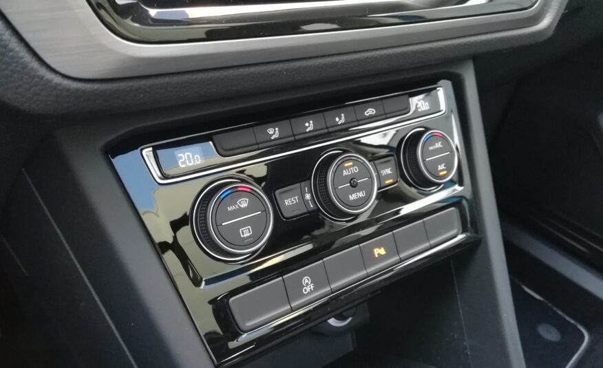 VOLKSWAGEN Touran Advance 2.0 TDI 150 CV