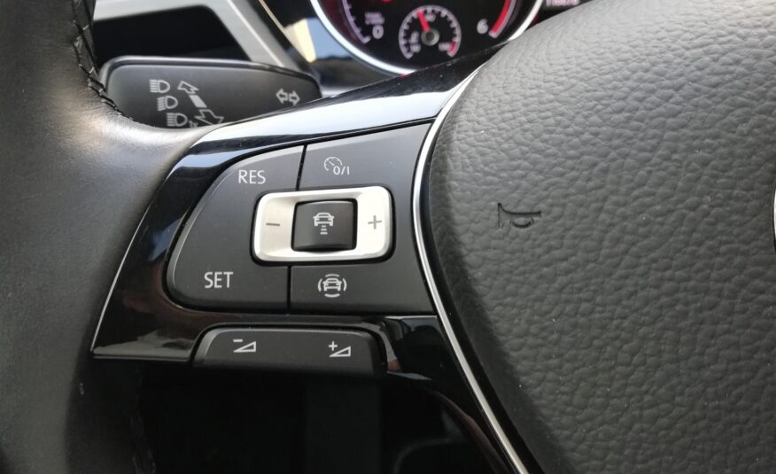 VOLKSWAGEN Touran Advance 2.0 TDI 150 CV