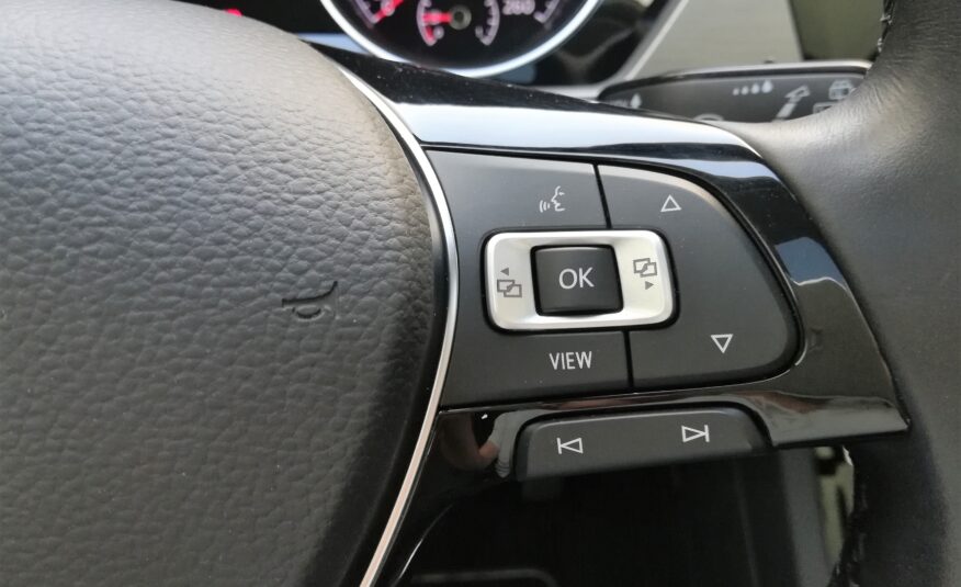 VOLKSWAGEN Touran Advance 2.0 TDI 150 CV