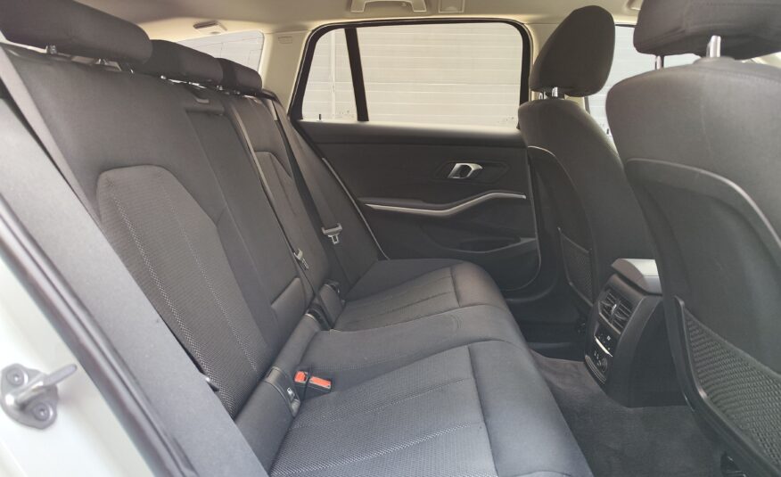 BMW Serie 3 318d Touring 2.0 d 150 CV