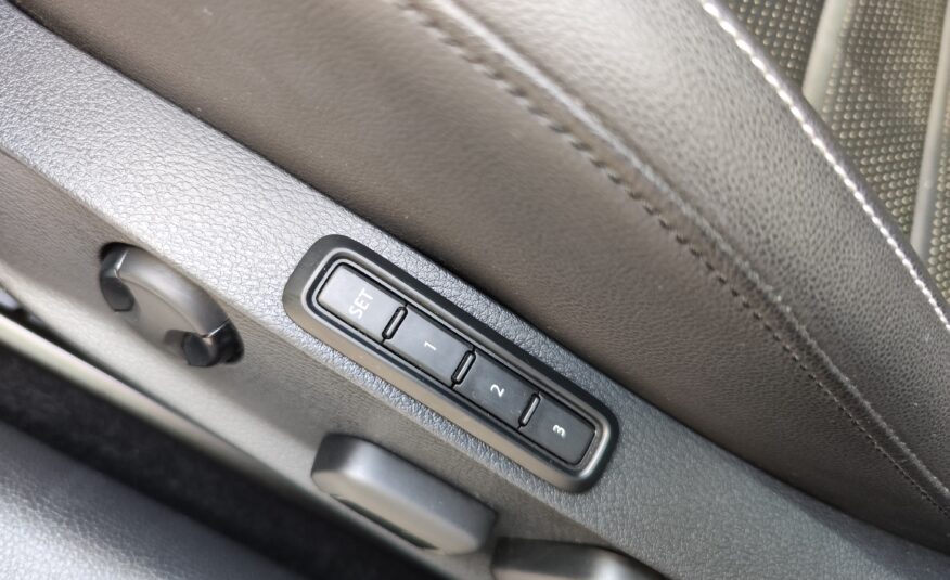 VOLKSWAGEN Golf Variant Advance 2.0 TDI 150 CV DSG