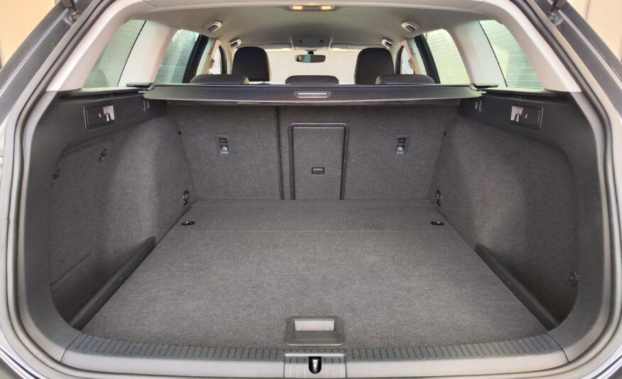 VOLKSWAGEN Golf Variant Advance 2.0 TDI 150 CV DSG