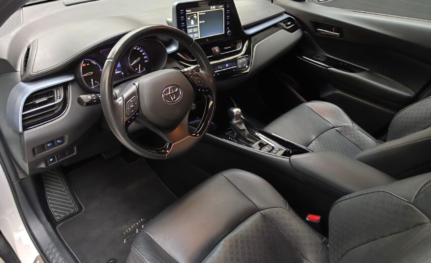 TOYOTA C-HR DYNAMIC 2.0 180H