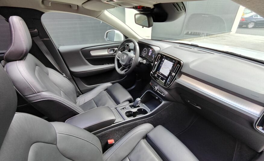 Volvo XC 40 T4 MOMENTUM 2.0 190 CV