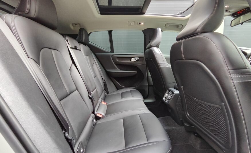 Volvo XC 40 T4 MOMENTUM 2.0 190 CV