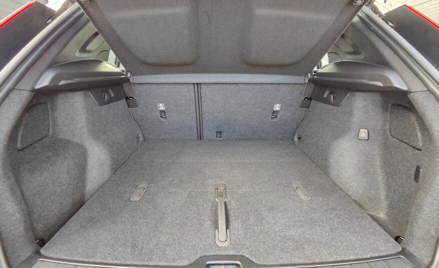 Volvo XC 40 ESSENTIAL T2 129CV