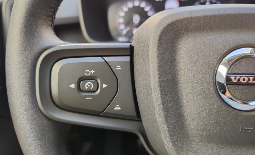 Volvo XC 40 ESSENTIAL T2 129CV