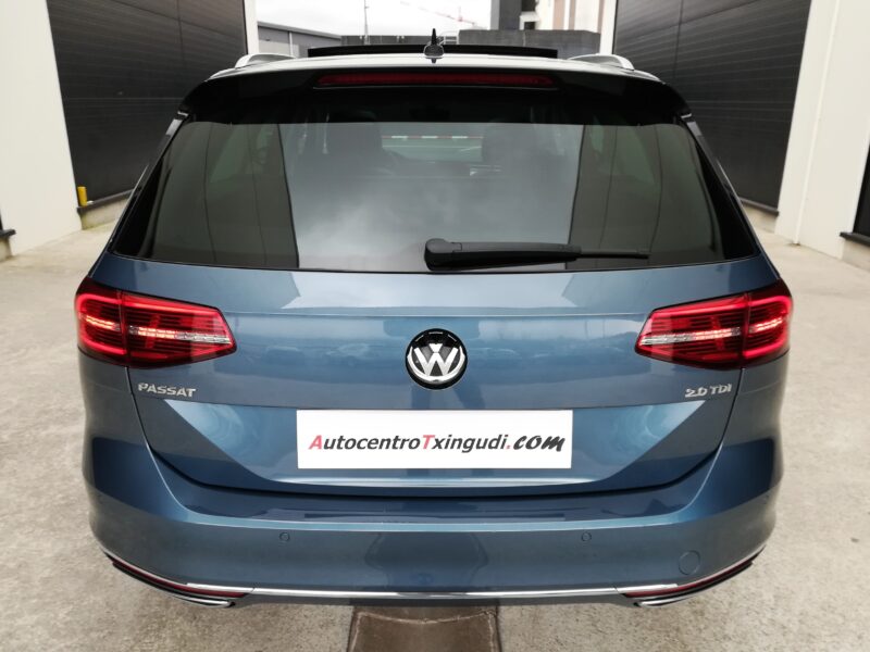 VOLKSWAGEN Passat Variant R-Line Sport 2.0 TDI 150 CV