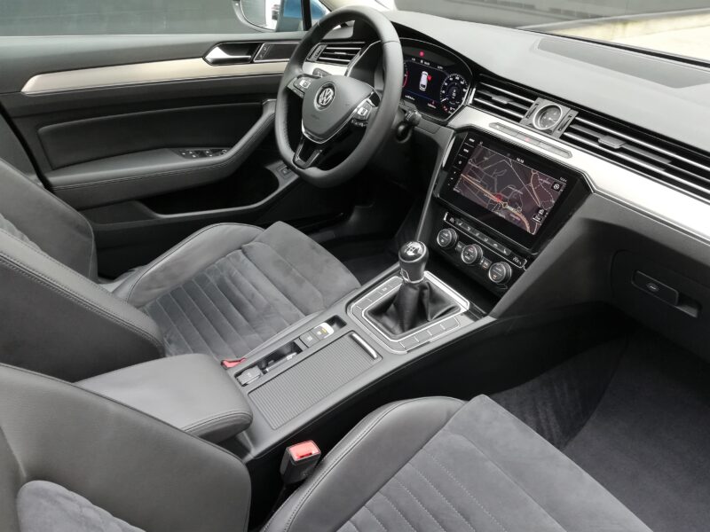 VOLKSWAGEN Passat Variant R-Line Sport 2.0 TDI 150 CV