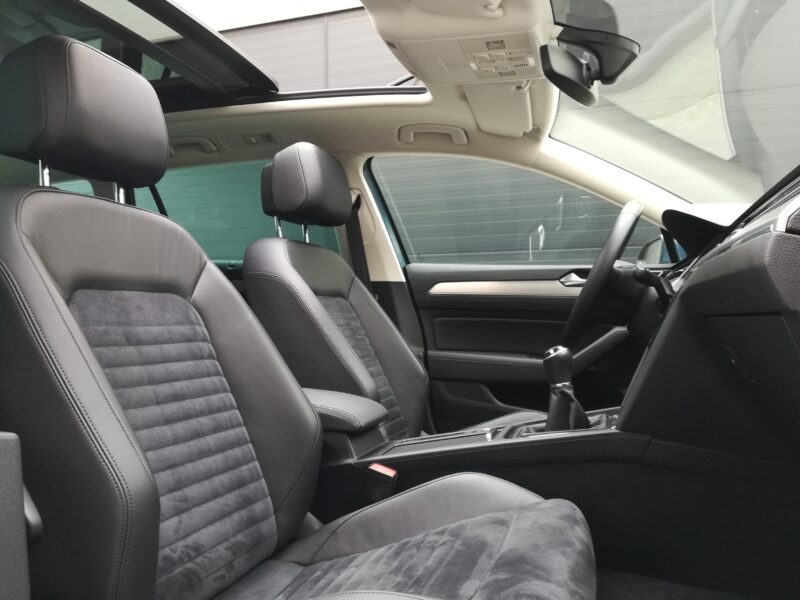 VOLKSWAGEN Passat Variant R-Line Sport 2.0 TDI 150 CV