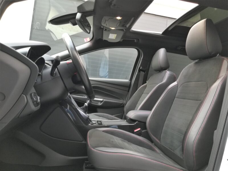 FORD Kuga ST LINE 1.5 EcoBosst 150 CV