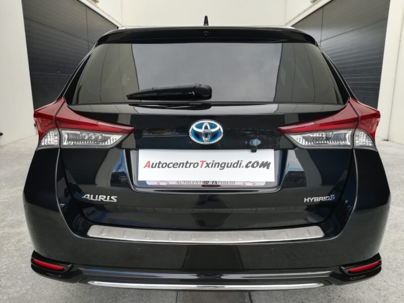 TOYOTA AURIS 1.8 140H Advance Touring Sports