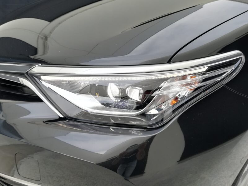 TOYOTA AURIS 1.8 140H Advance Touring Sports