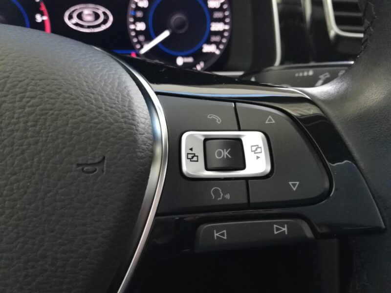 VOLKSWAGEN Golf Variant R-Line SPORT 1.6 TDI 115 CV