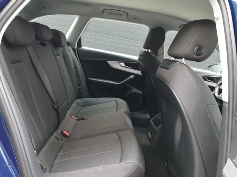 AUDI A4 Avant Basis 2.0 TDI 150 CV