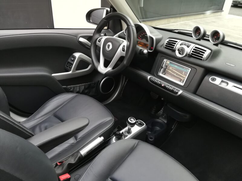 SMART fortwo cabrio brabus xclusive