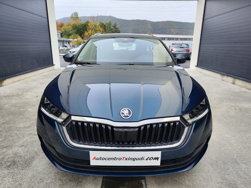 SKODA Octavia Combi Ambition 1.5 TSI m-HEV DSG 150 CV