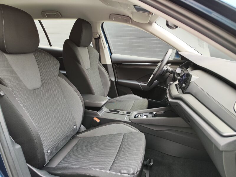 SKODA Octavia Combi Ambition 1.5 TSI m-HEV DSG 150 CV