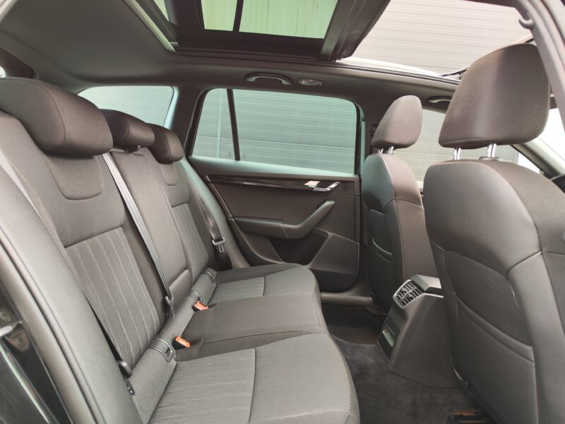 SKODA Octavia Combi Style DSG 2.0 TDI 150 CV