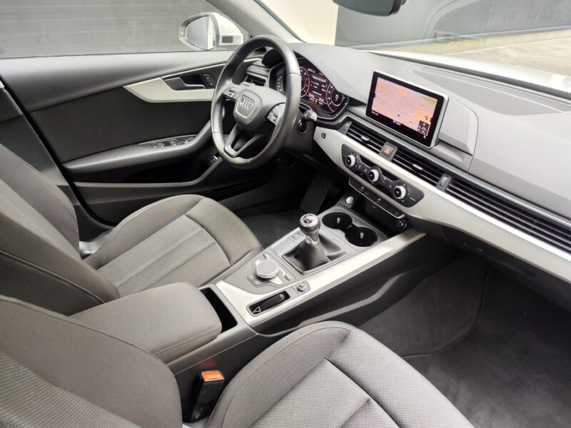 AUDI A4 Avant ADVANCED 35 TFSI 150 CV