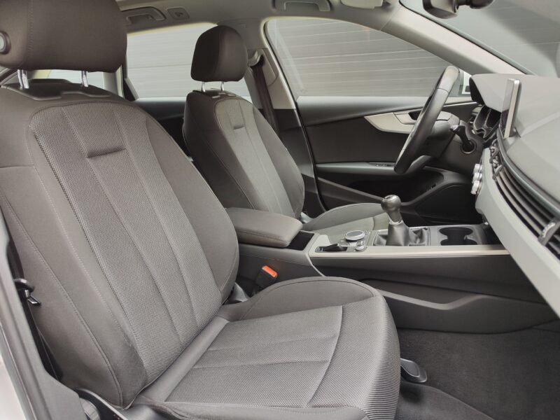 AUDI A4 Avant ADVANCED 35 TFSI 150 CV