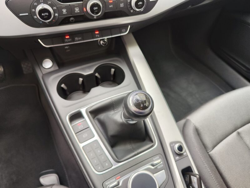 AUDI A4 Avant ADVANCED 35 TFSI 150 CV