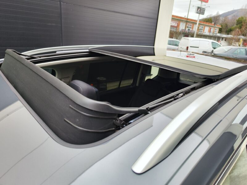 VOLKSWAGEN Touran Sport R-line 1.5 TSI 150 CV DSG