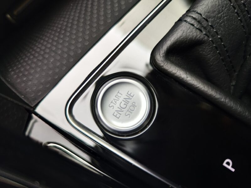 VOLKSWAGEN Touran Sport R-line 1.5 TSI 150 CV DSG