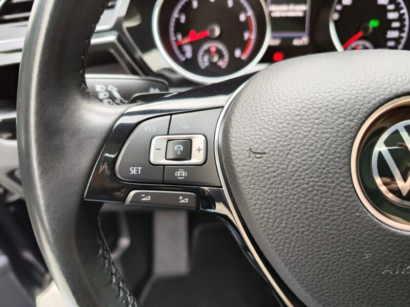 VOLKSWAGEN Touran Sport R-line 1.5 TSI 150 CV DSG