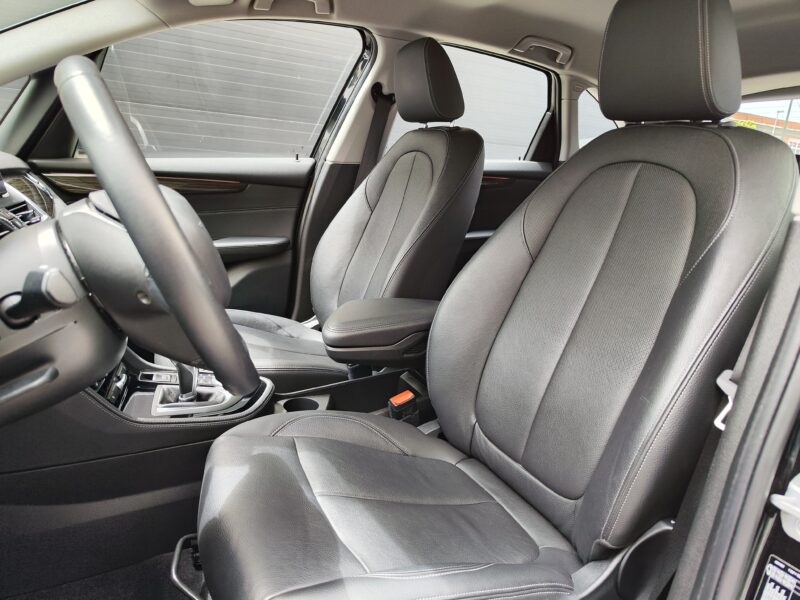 BMW Serie 2 Active Tourer Luxury Line 218i Auto 140 CV