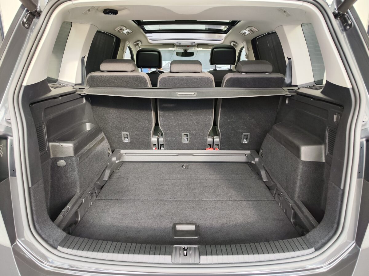 VOLKSWAGEN Touran Advance 2.0 TDI 150 CV DSG