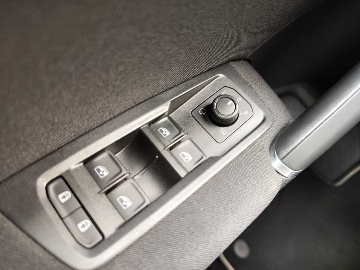 VOLKSWAGEN Touran Advance 2.0 TDI 150 CV DSG