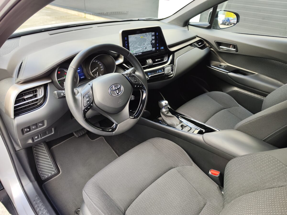TOYOTA C-HR ADVANCE 1.8 125H