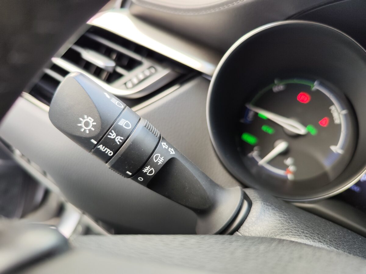 TOYOTA C-HR ADVANCE 1.8 125H