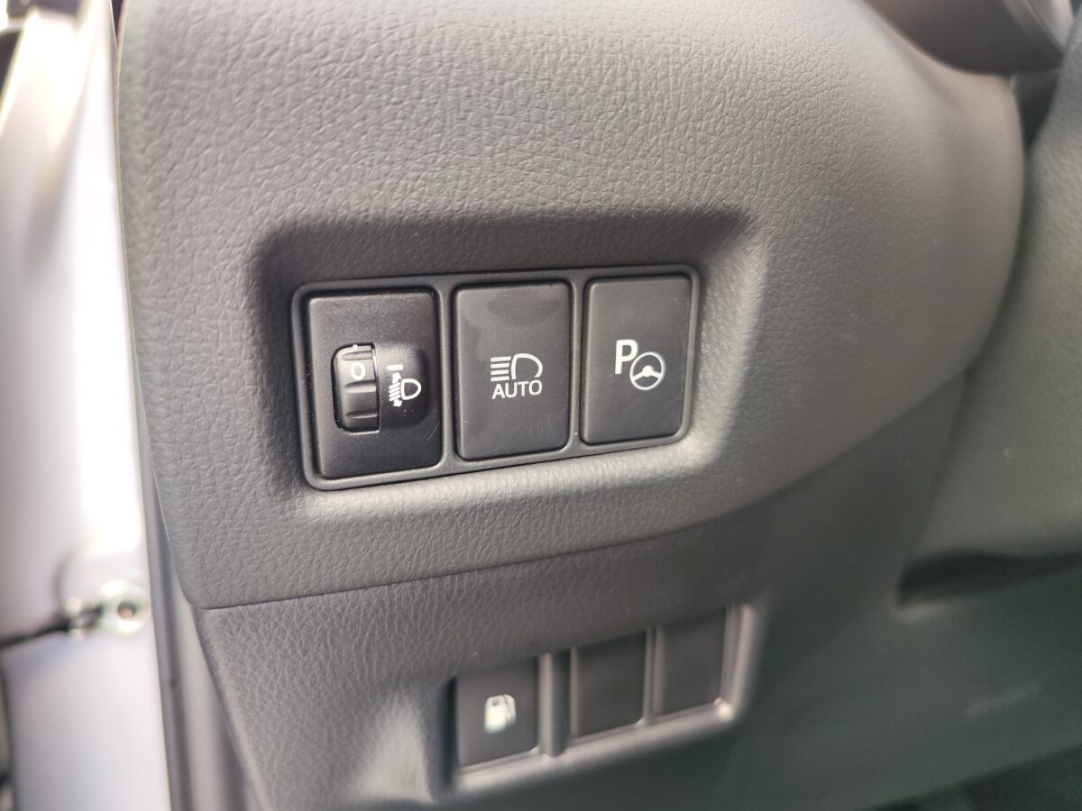 TOYOTA C-HR ADVANCE 1.8 125H