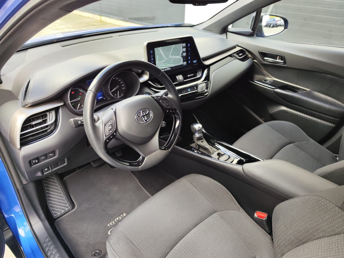 TOYOTA C-HR ADVANCE 1.8 125H