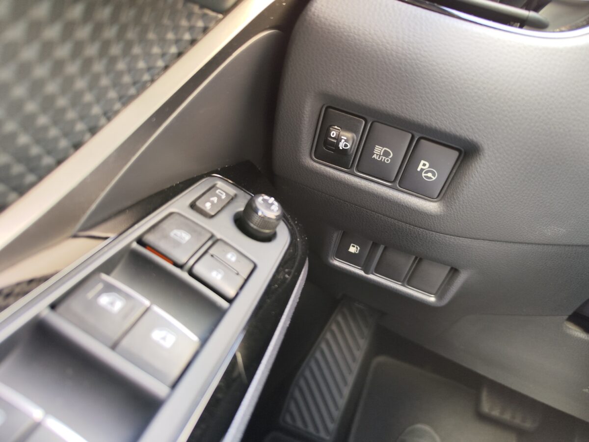 TOYOTA C-HR ADVANCE 1.8 125H