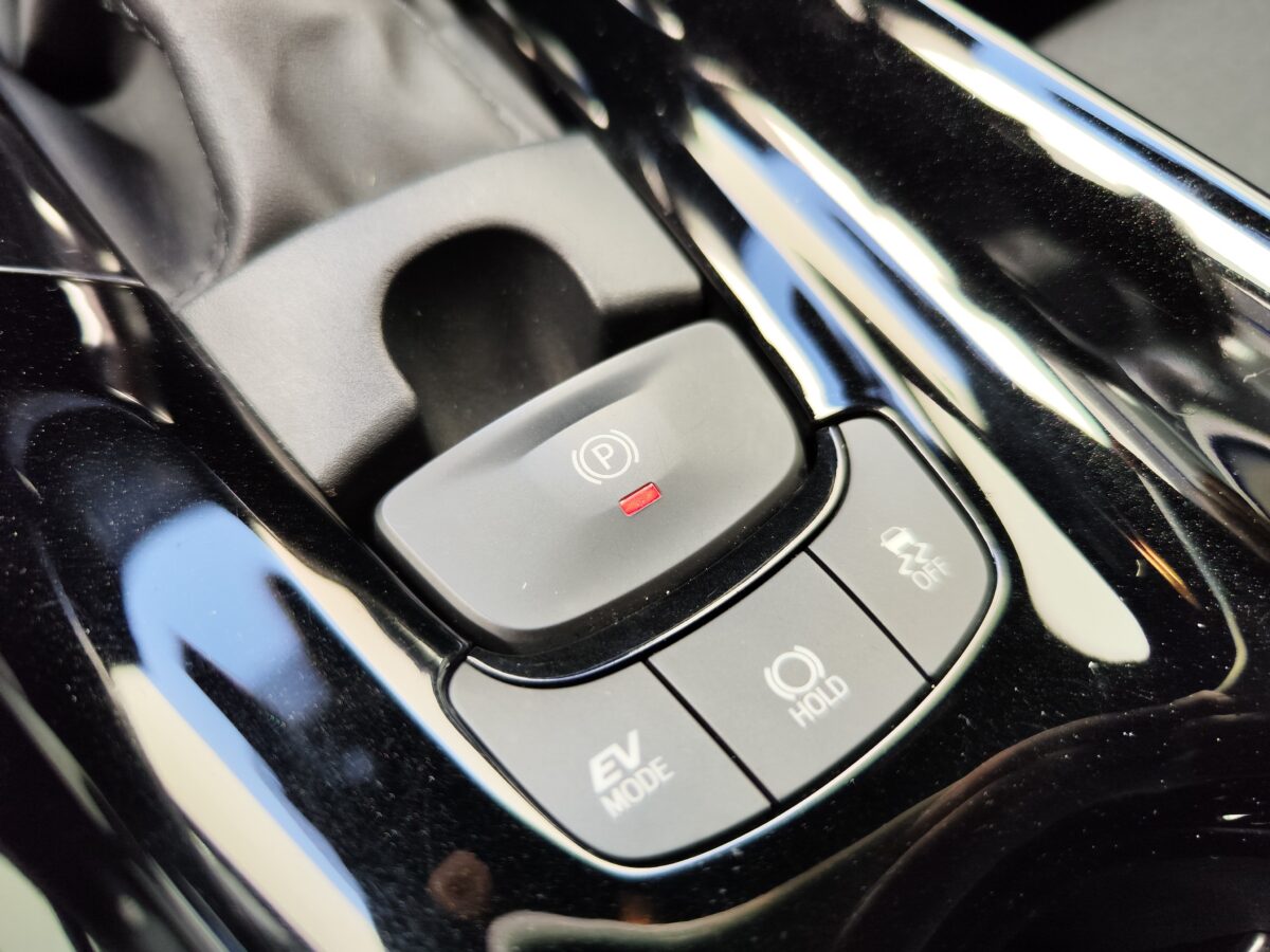 TOYOTA C-HR ADVANCE 1.8 125H