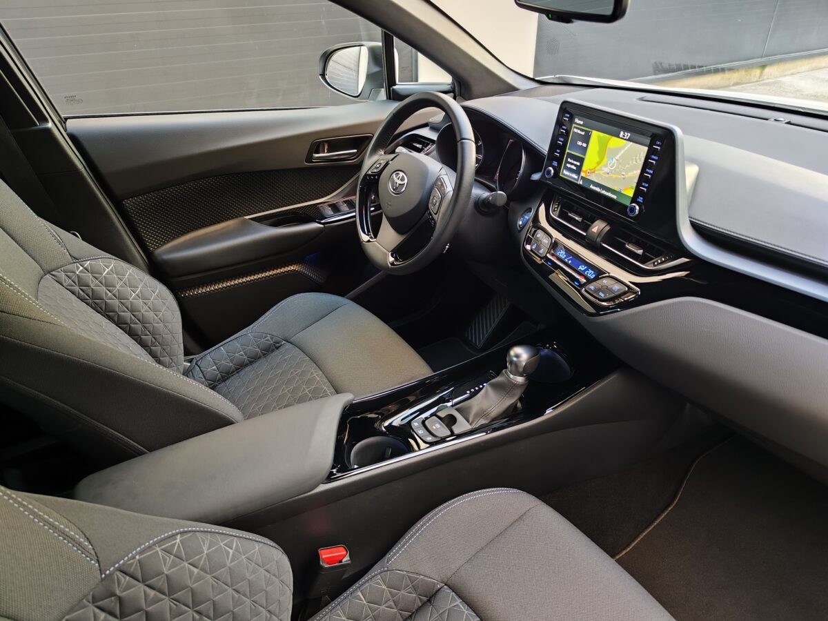 TOYOTA C-HR ADVANCE 1.8 125H