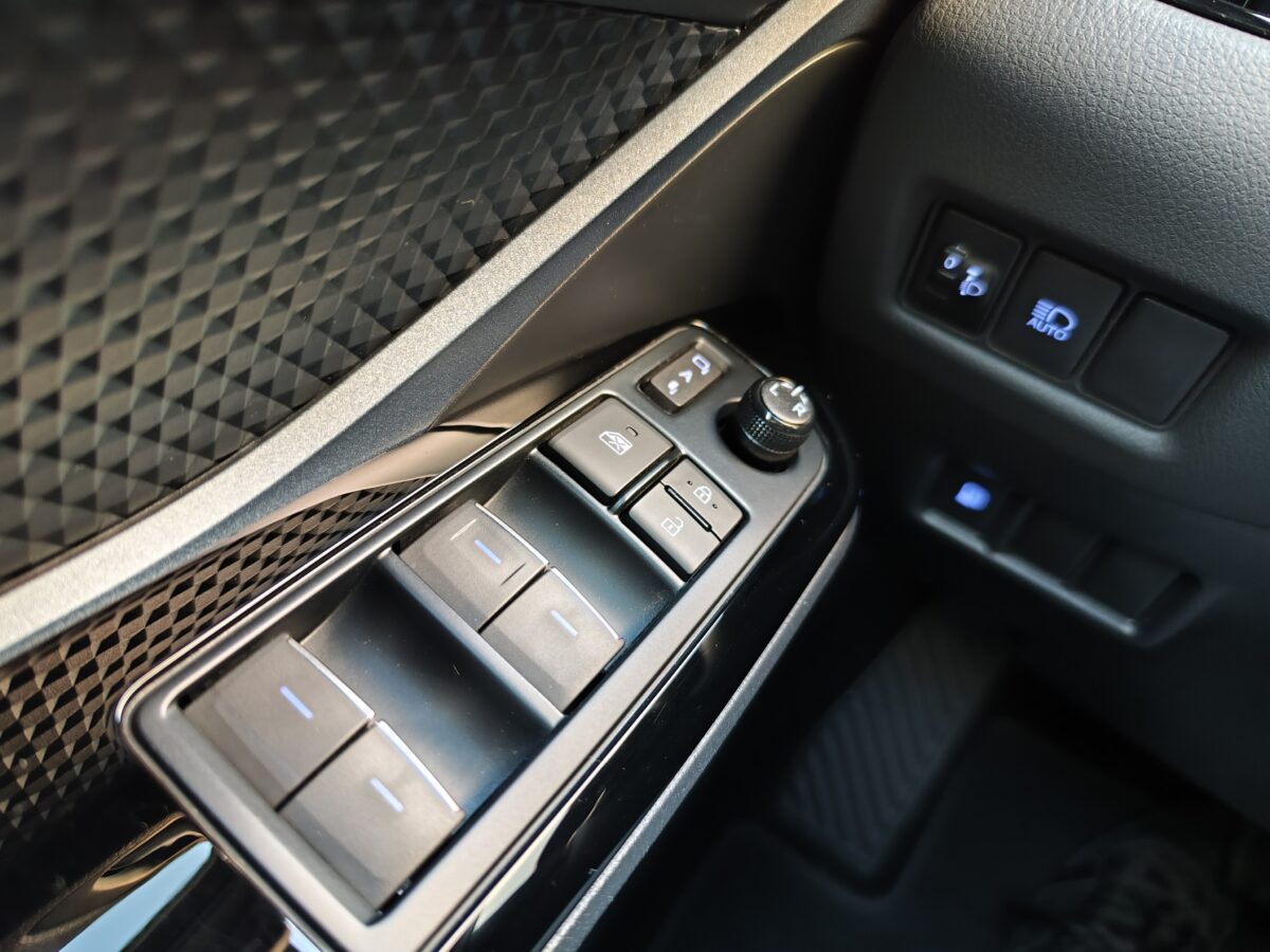 TOYOTA C-HR ADVANCE 1.8 125H