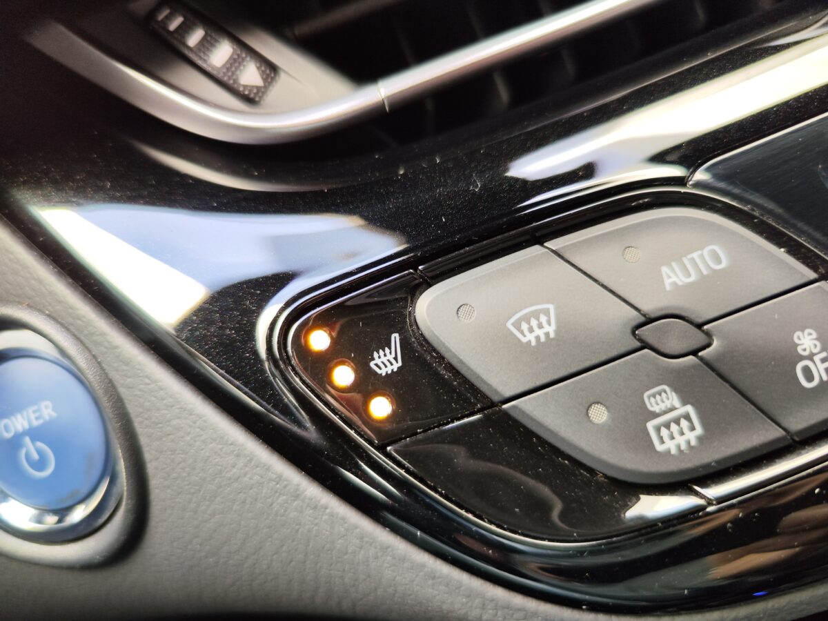 TOYOTA C-HR ADVANCE 1.8 125H